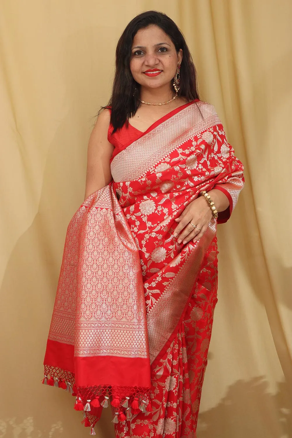 Stunning Red Banarasi Silk Saree - Elegant and Timeless